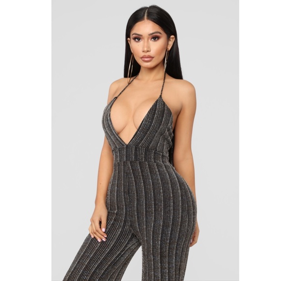 Fashion Nova Start talking jumpsuit - Picture 2 of 6